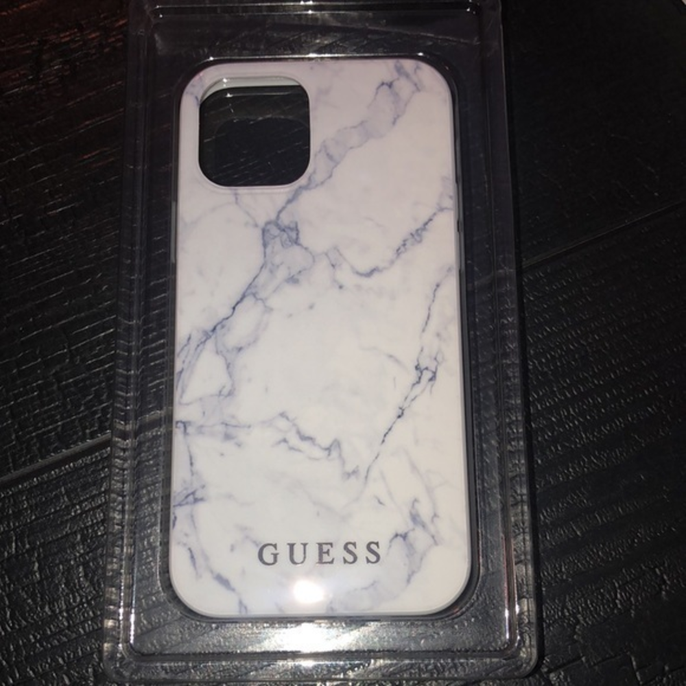 GUESS IPhone ‎ 12 /12 Pro Hardshell case Marbled Print